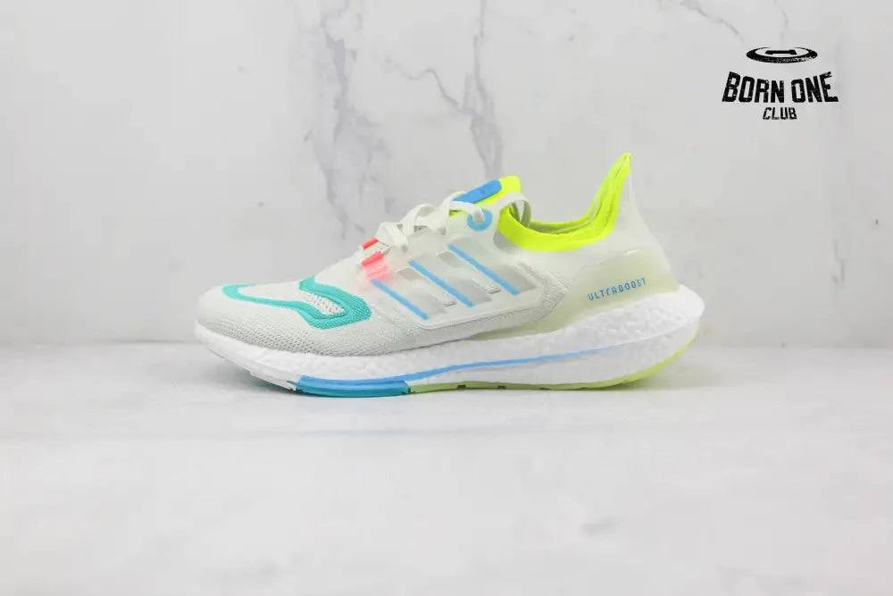 Adidas UltraBoost 22 Sky Mint Rush Adidas Ultra Boost 22 Sky Mint Rush