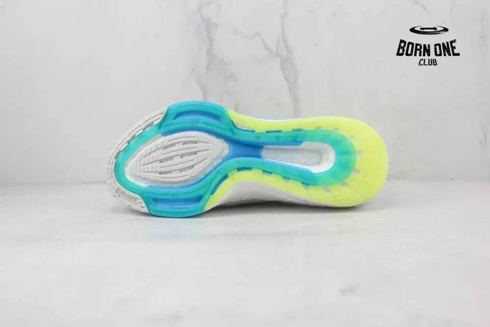 Adidas UltraBoost 22 Sky Mint Rush Adidas Ultra Boost 22 Sky Mint Rush