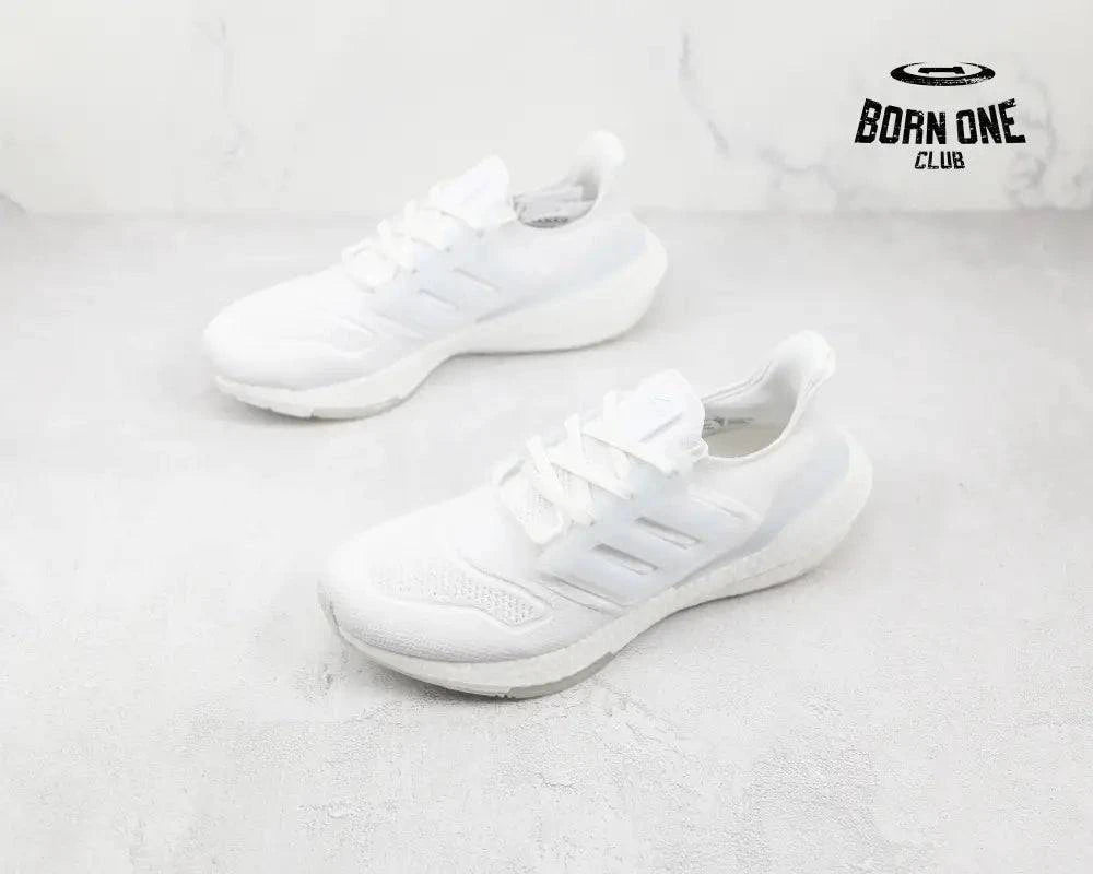 Adidas UltraBoost 22 Triple White Adidas Ultra Boost 22 Triple White