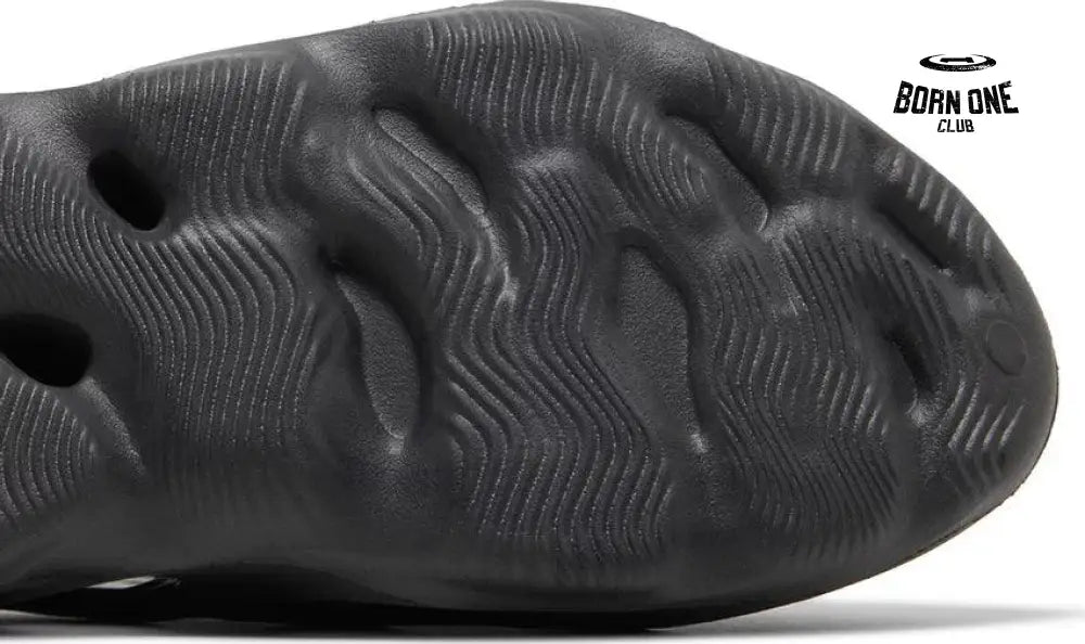 Adidas Yeezy Foam Onyx - GOATSNEAKER.CO