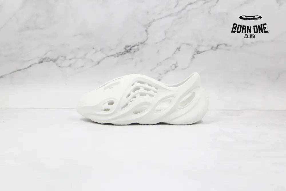 Adidas Yeezy Foam Sand Adidas Yeezy Foam Sand