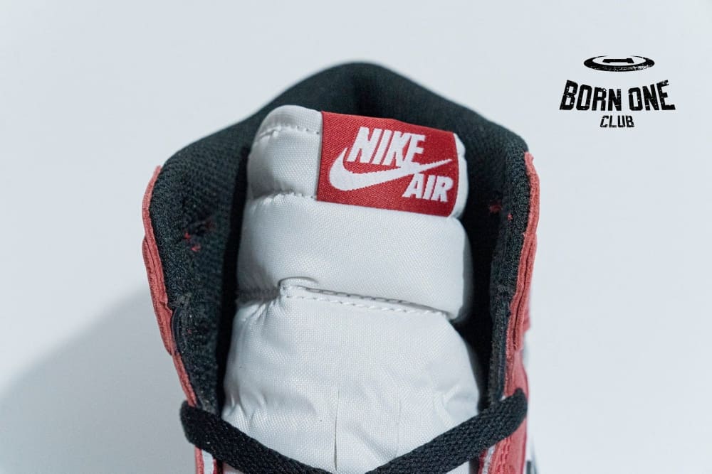 Air Jordan 1 Retro High Chicago 555088-101