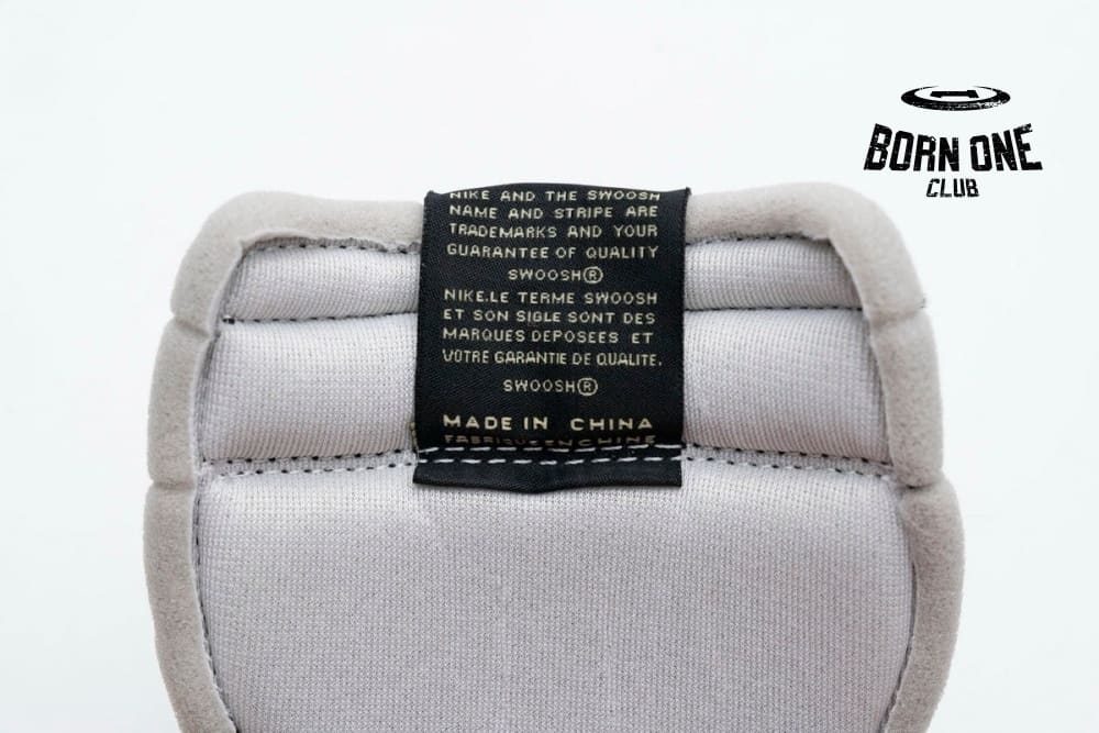 Air Jordan 1 Retro High Neutral Grey Hyper Crimson 555088-018