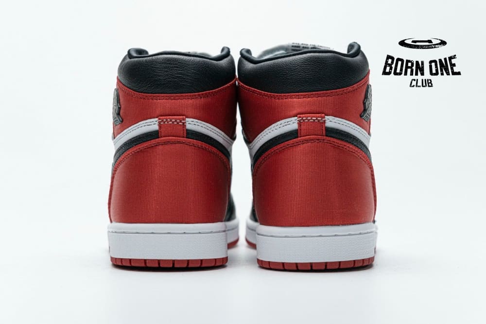 Air Jordan 1 Retro High Satin Black Toe CD0461-016