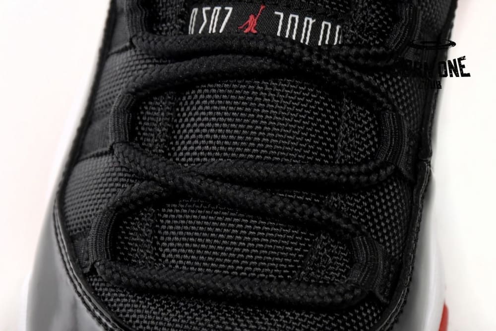 Air Jordan 11 Retro Low Bred 528895-012