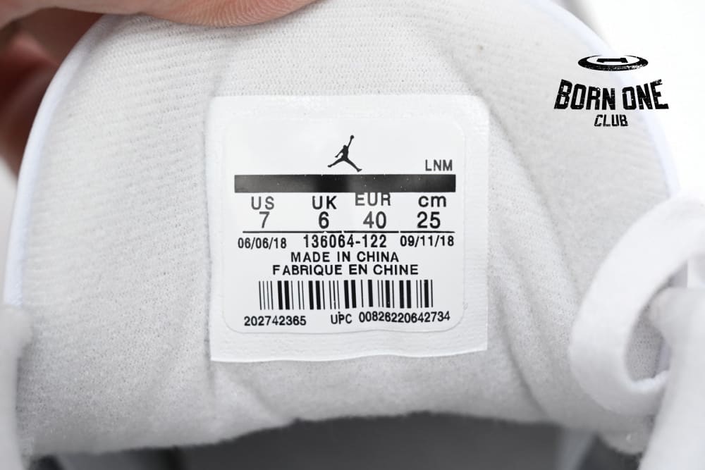 Air Jordan 3 “Mocha” 136064-122