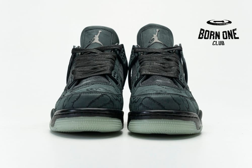 Air Jordan 4 Retro Kaws Black 930155-001