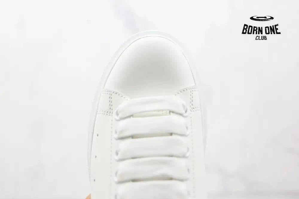 Alexander Mcqueen Oversized Ivory Black Alexander Mcqueen Oversized Ivory Black
