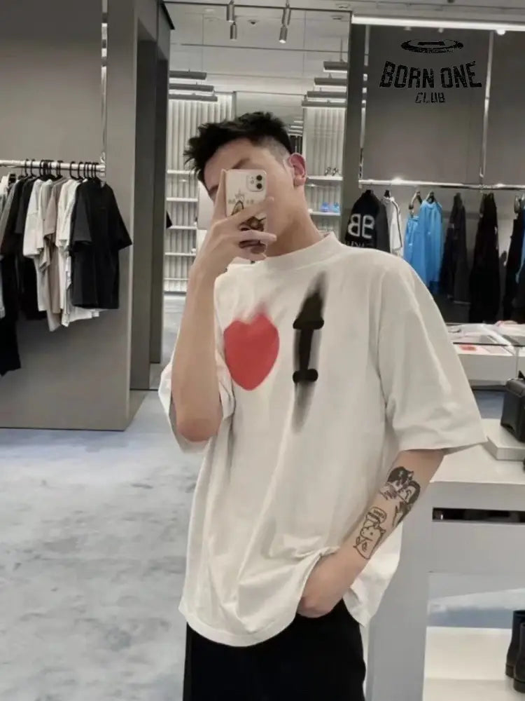 Balenciaga Beige T-Shirt with Abstract Graphic Camiseta T-shirt