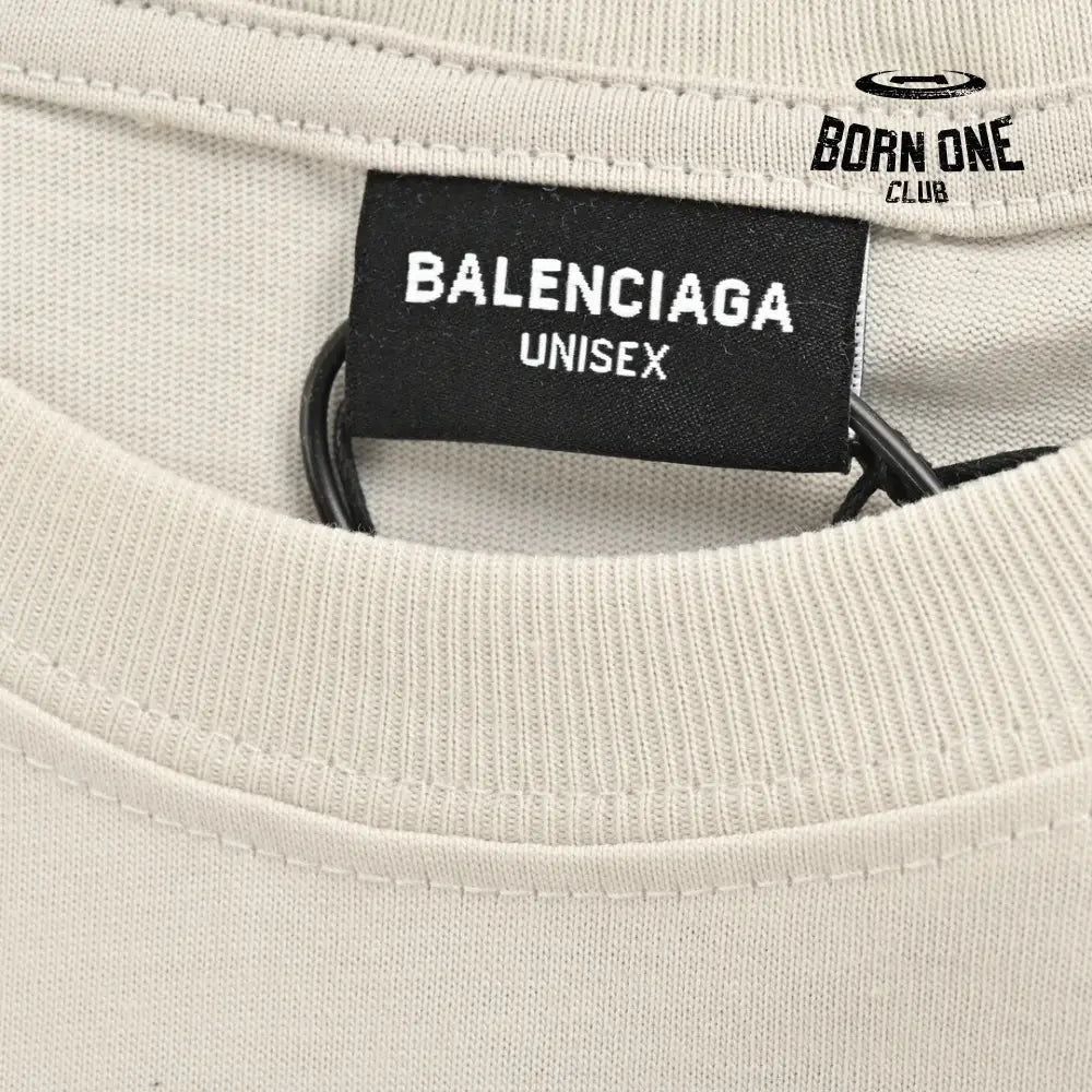 Balenciaga Beige T-Shirt with Abstract Graphic Camiseta T-shirt