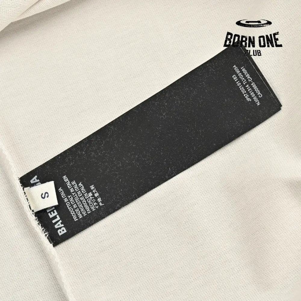 Balenciaga Beige T-Shirt with Abstract Graphic Camiseta T-shirt