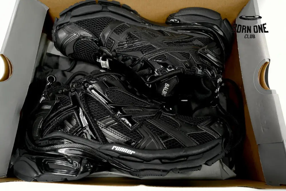 Balenciaga Runner Black