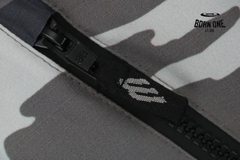 Balenciaga Ski Straight Pants in Grey Camo Calça