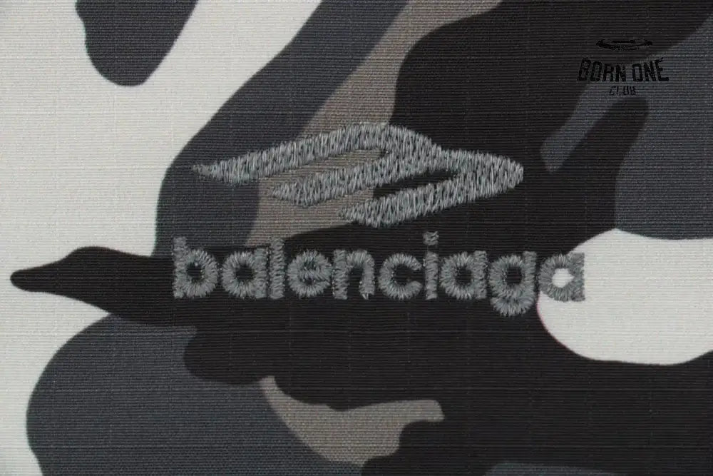 Balenciaga Ski Straight Pants in Grey Camo Calça
