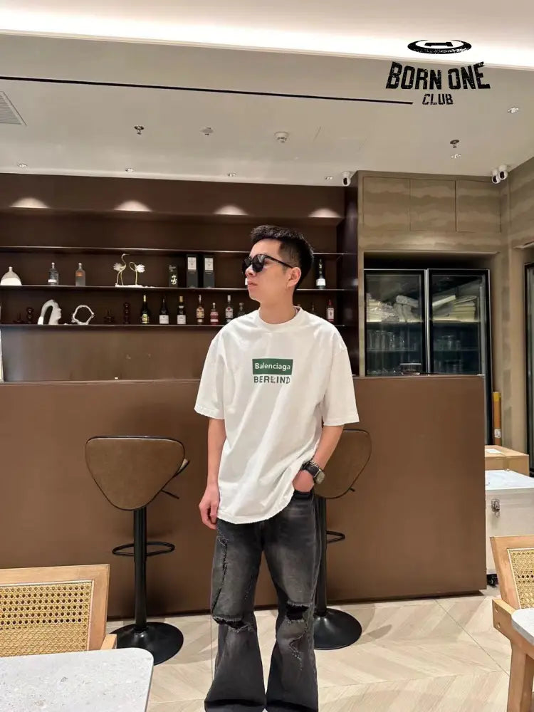 Balenciaga T-Shirt - Berlin Graphic Camiseta T-shirt