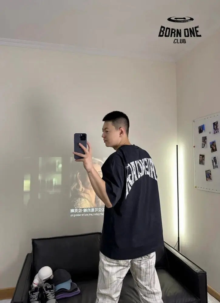 Balenciaga T-Shirt - Paris Graphic Camiseta T-shirt