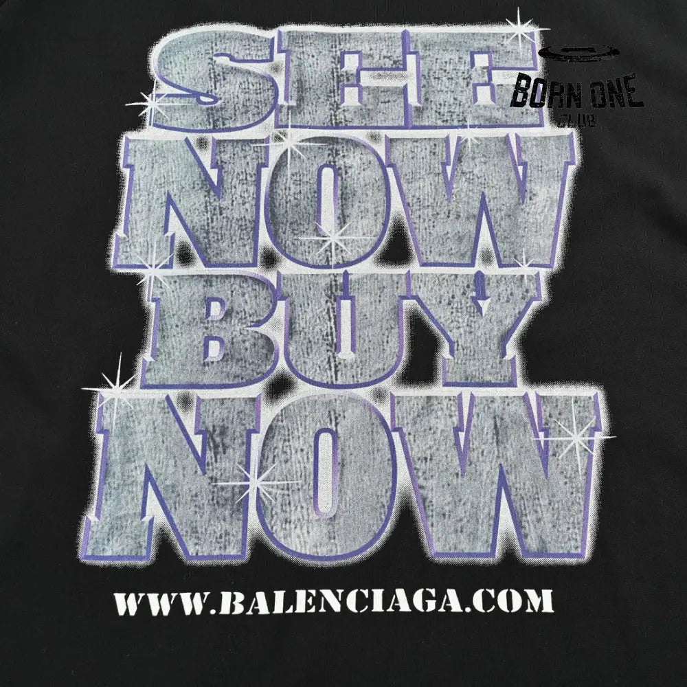 Balenciaga T-Shirt - Text and Graphic Design Camiseta T-shirt