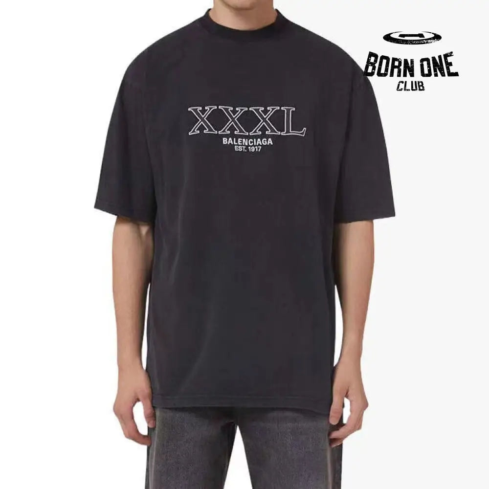 Balenciaga T-Shirt with XXXL Logo Camiseta T-shirt