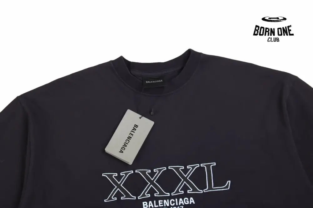 Balenciaga T-Shirt with XXXL Logo Camiseta T-shirt