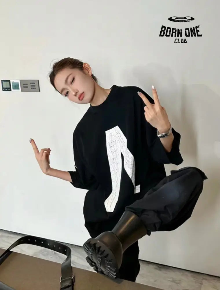 Balenciaga White Logo Graphic T-Shirt (Black) Camiseta T-shirt