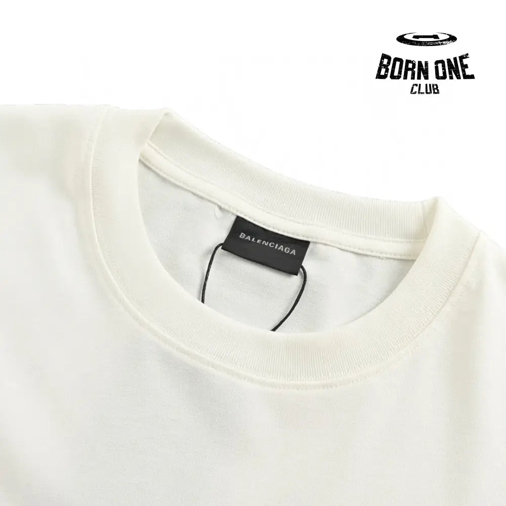 Balenciaga White T-Shirt with Paris Graphic Camiseta T-shirt