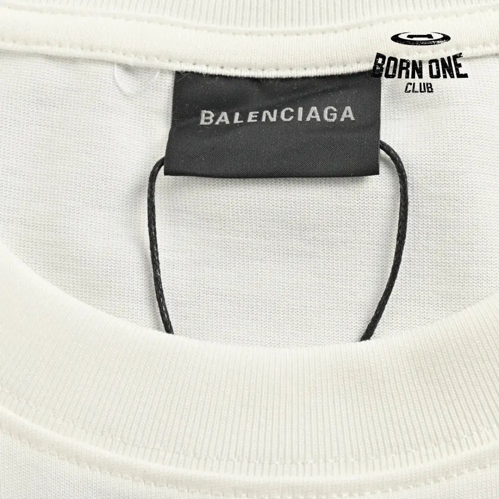 Balenciaga White T-Shirt with Paris Graphic Camiseta T-shirt