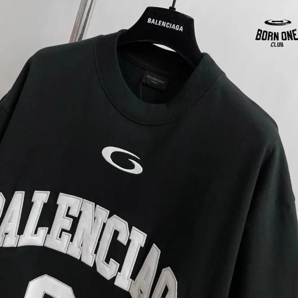 Camiseta Balenciaga Basketball Series Preto