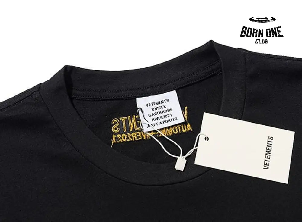 Camiseta Vetements ’World Tour’