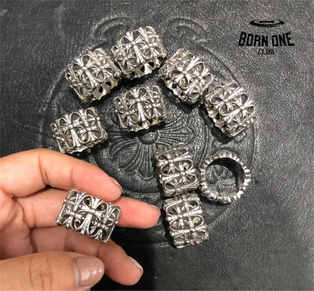 CHROME HEARTS Cemetery Ring Prata 925 & Zircônia Anel