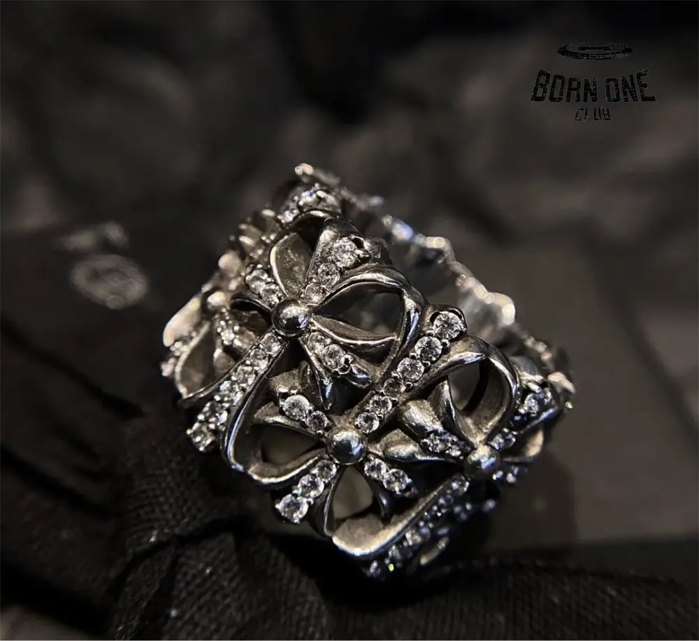 CHROME HEARTS Cemetery Ring Prata 925 & Zircônia Anel