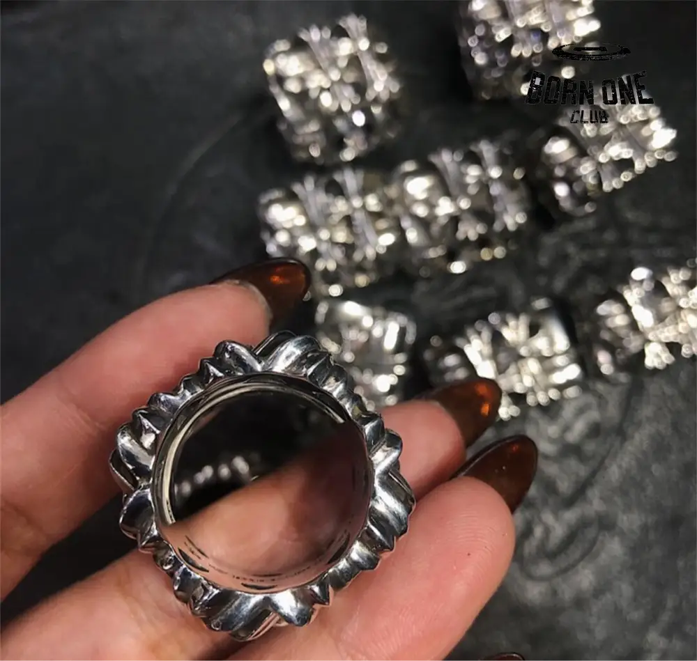 CHROME HEARTS Cemetery Square Ring Anel Prata 925