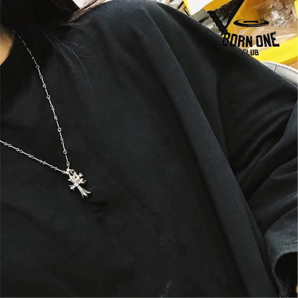 CHROME HEARTS Small Cross & Babyfat Necklace (Com Corrente Twist) Prata 925 e Zircônia