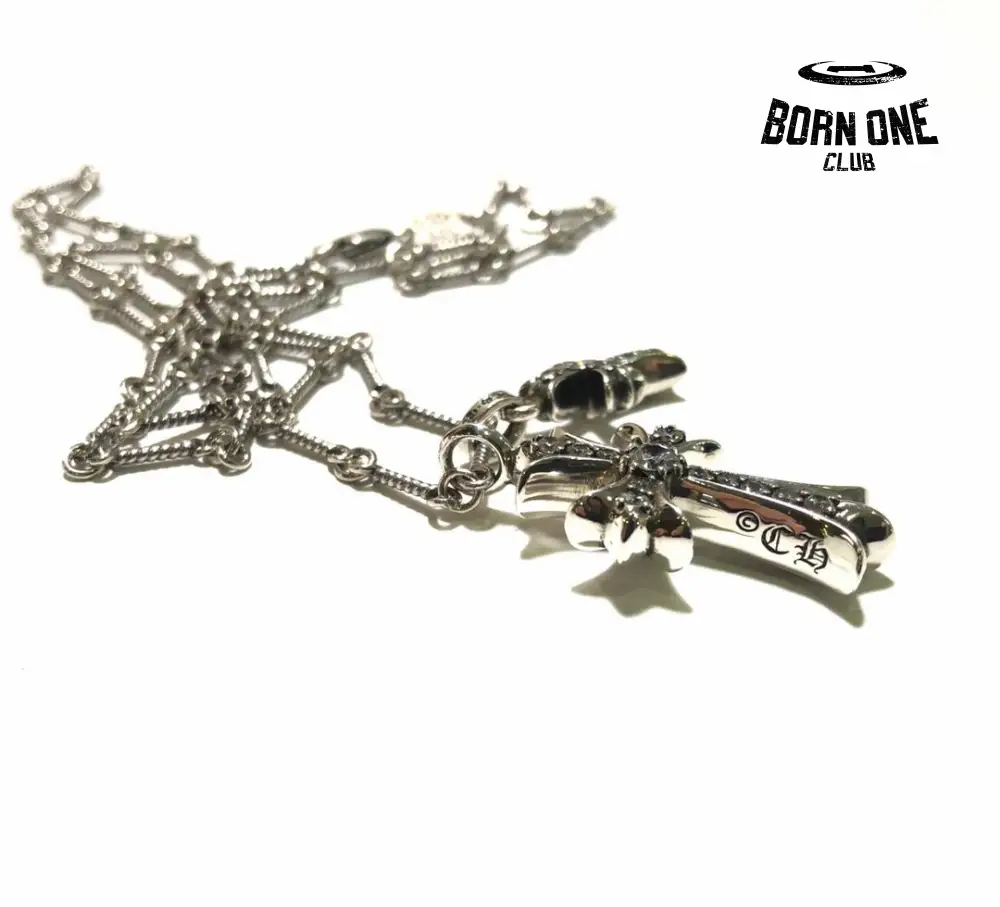 CHROME HEARTS Small Cross & Babyfat Necklace (Com Corrente Twist) Prata 925 e Zircônia