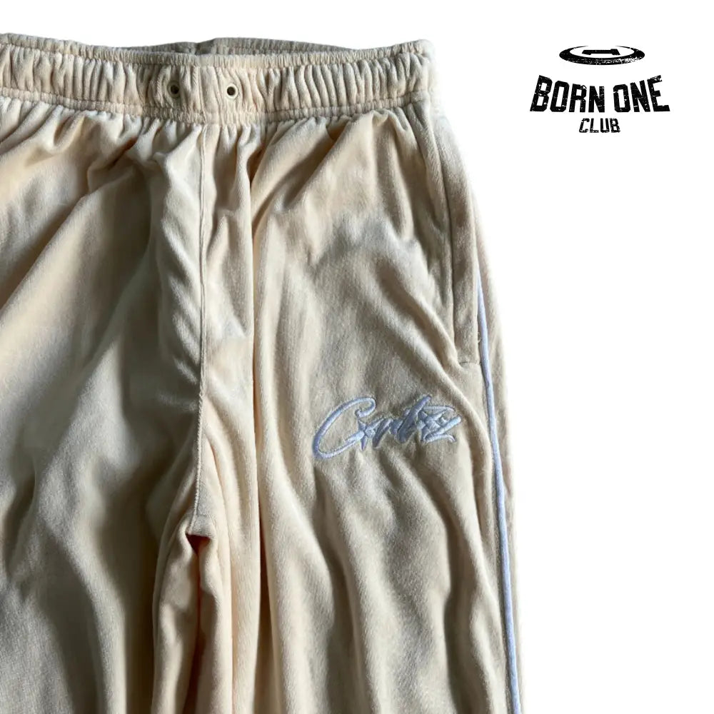 Conjunto Corteiz Velor Track Set Cream