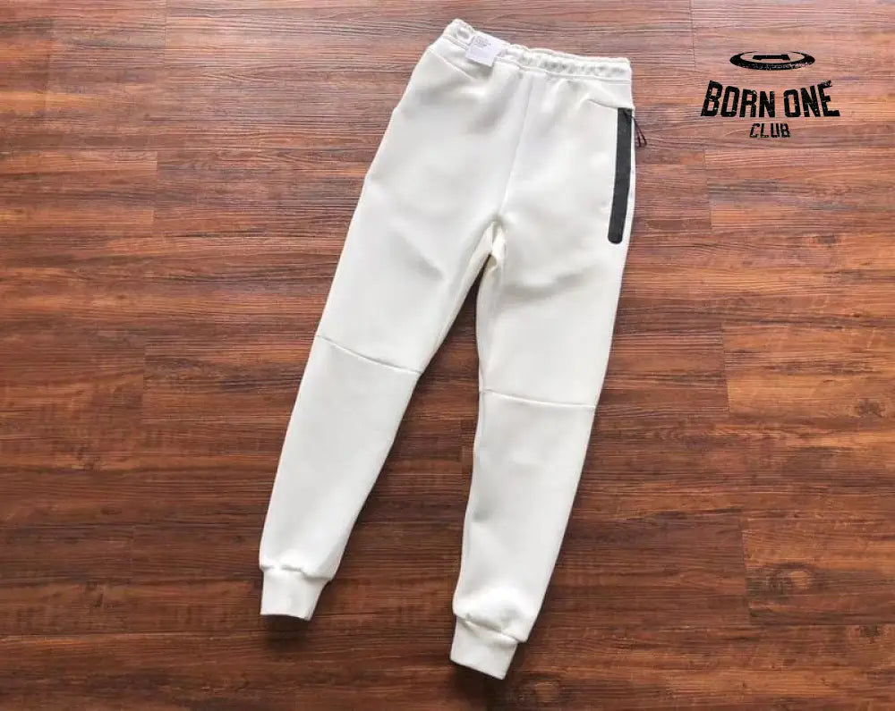 Conjunto Nike Tech Fleece Branco Jaqueta e Calça