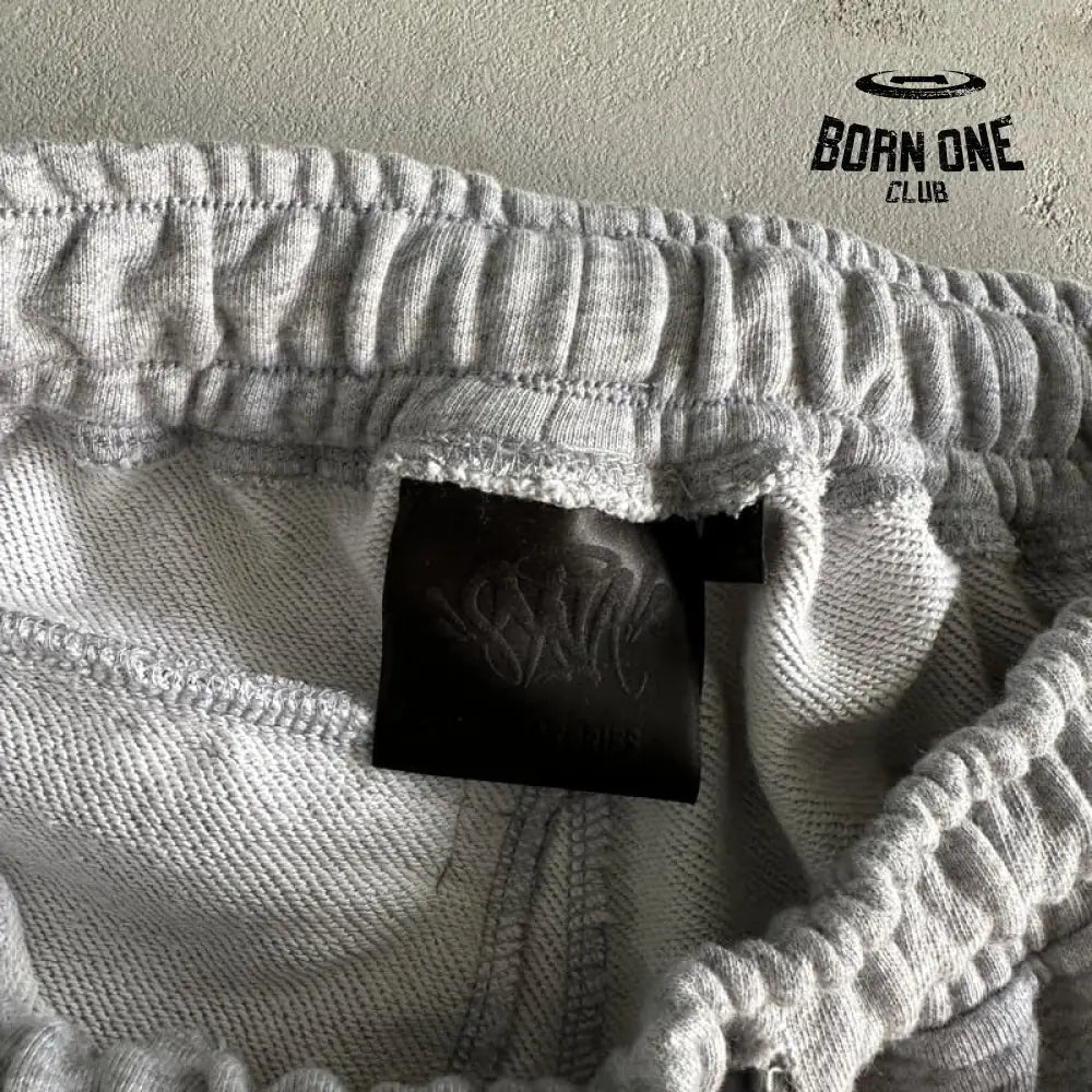 Conjunto Shorts Synaworld Cinza