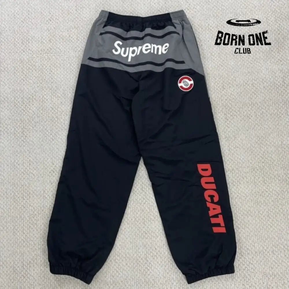 Conjunto Supreme x Ducati Set Jaqueta e Calça