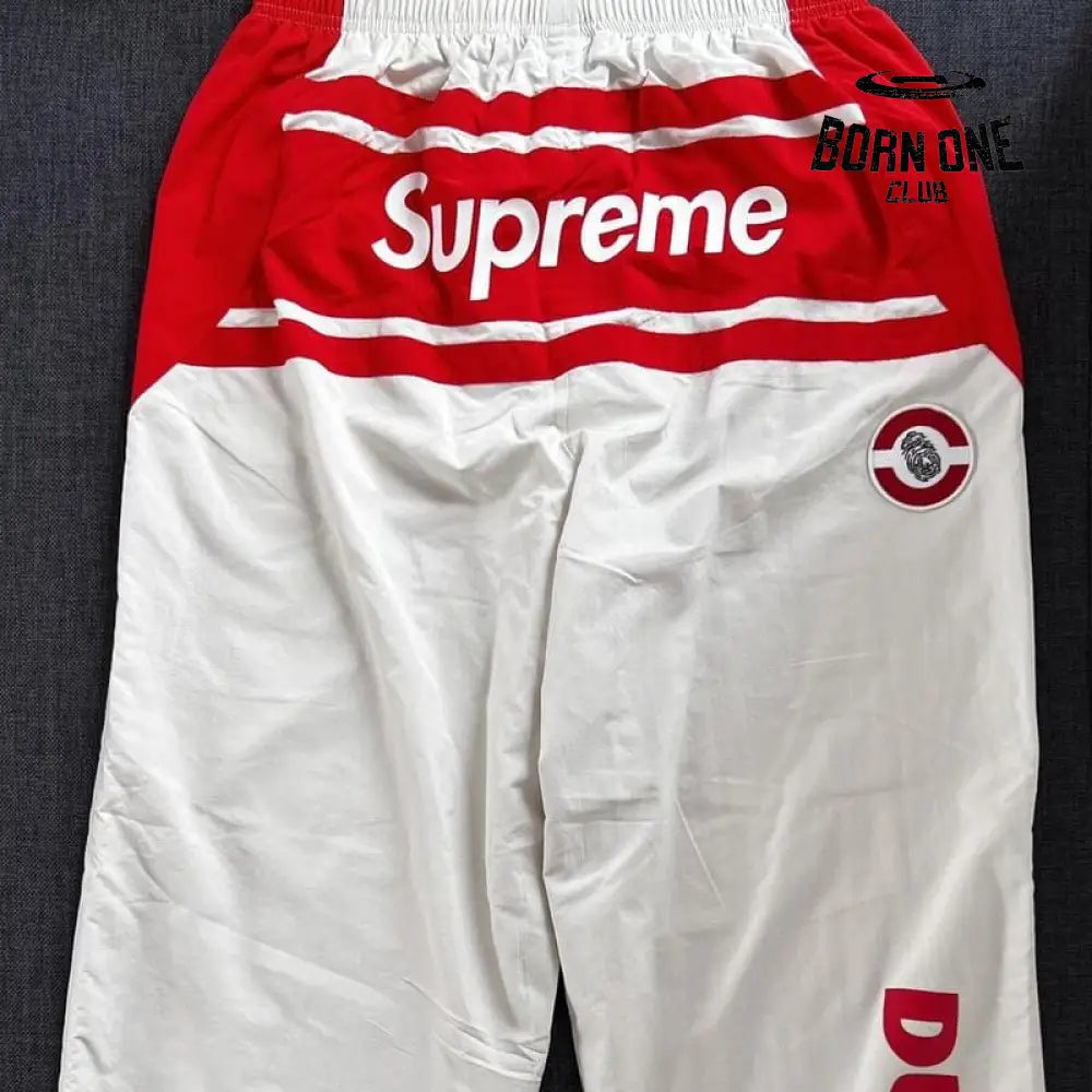 Conjunto Supreme x Ducati White Set Jaqueta e Calça