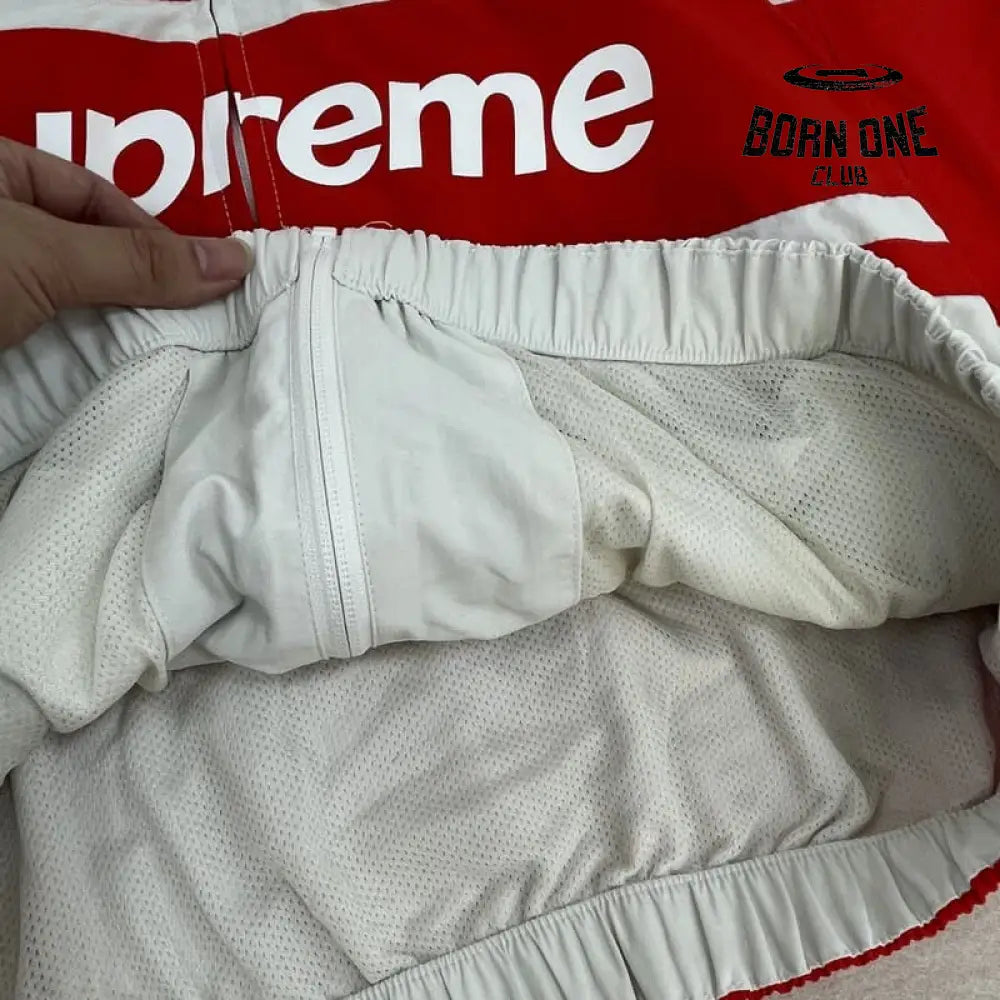 Conjunto Supreme x Ducati White Set Jaqueta e Calça