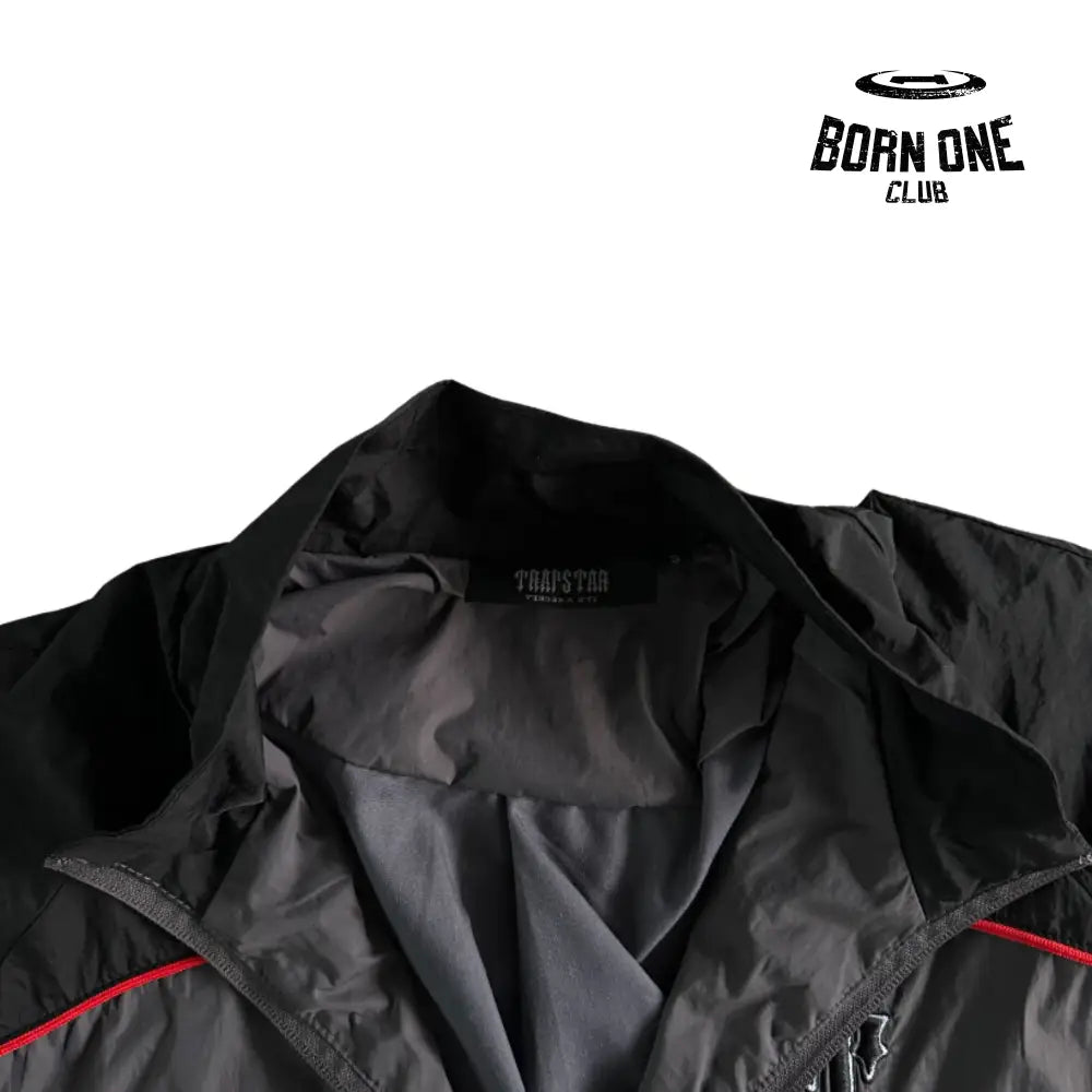 Conjunto Trapstar Irongate Shellsuit Black & Red