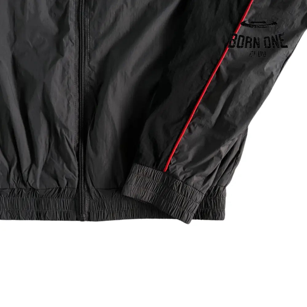 Conjunto Trapstar Irongate Shellsuit Black & Red
