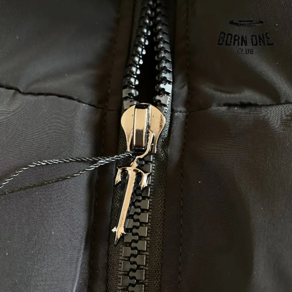 Jaqueta Trapstar Black Irongate Detachable Hood
