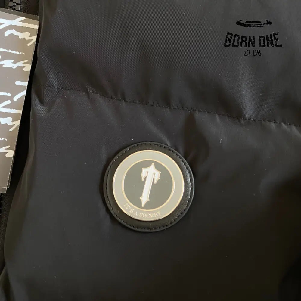 Jaqueta Trapstar Black Irongate Detachable Hood