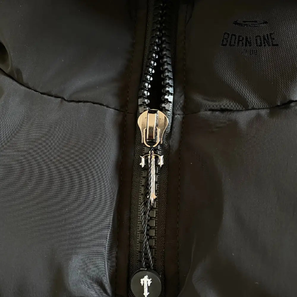 Jaqueta Trapstar Black Irongate Detachable Hood