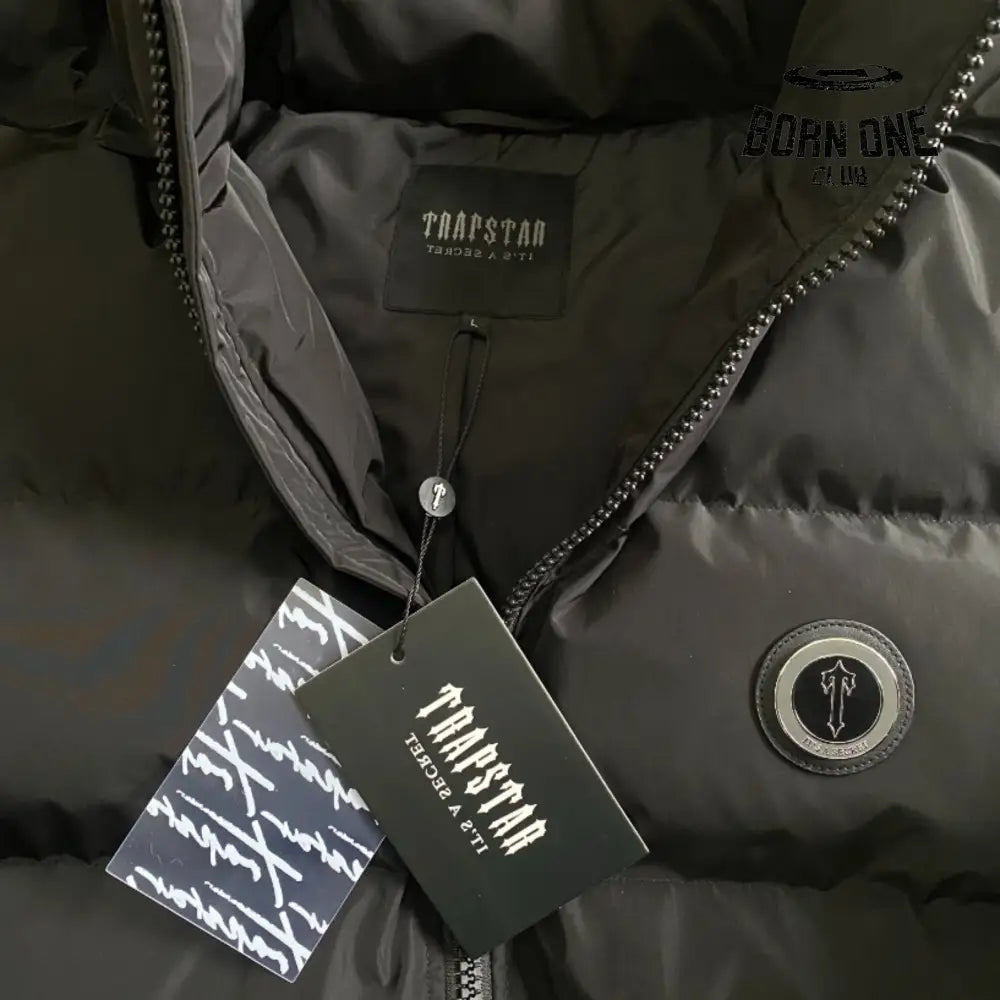 Jaqueta Trapstar Dark Metal Buckle Irongate Detachable Hood