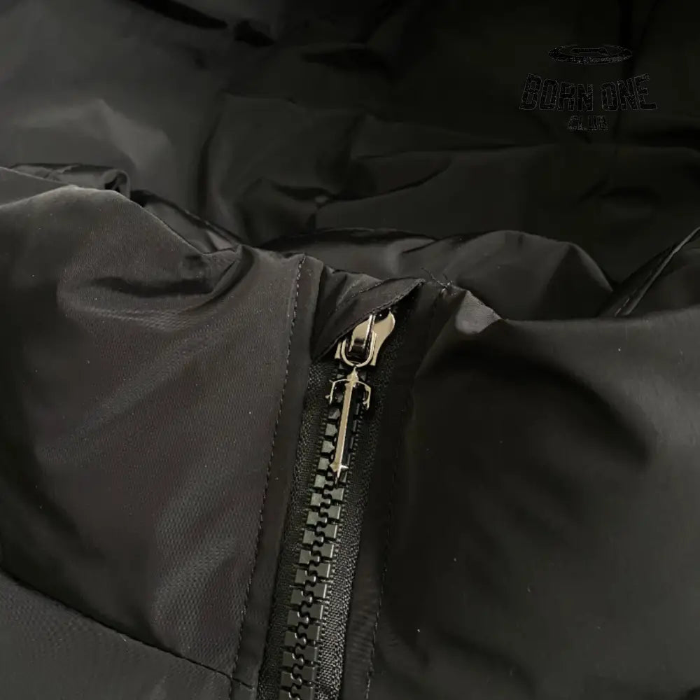Jaqueta Trapstar Dark Metal Buckle Irongate Detachable Hood