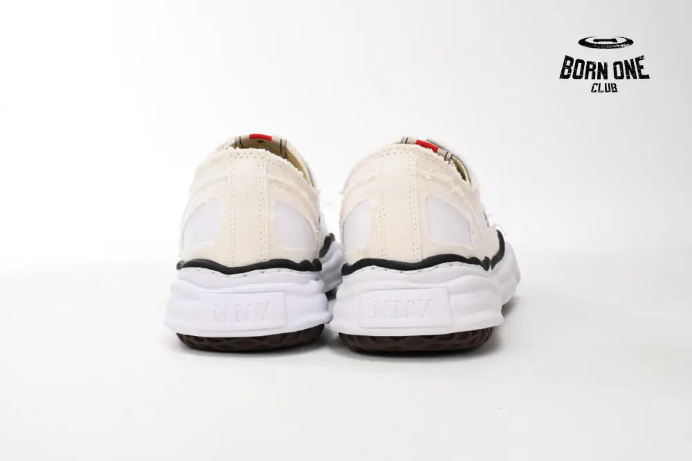 Mihara Yasuhiro White And White And Black Stripes