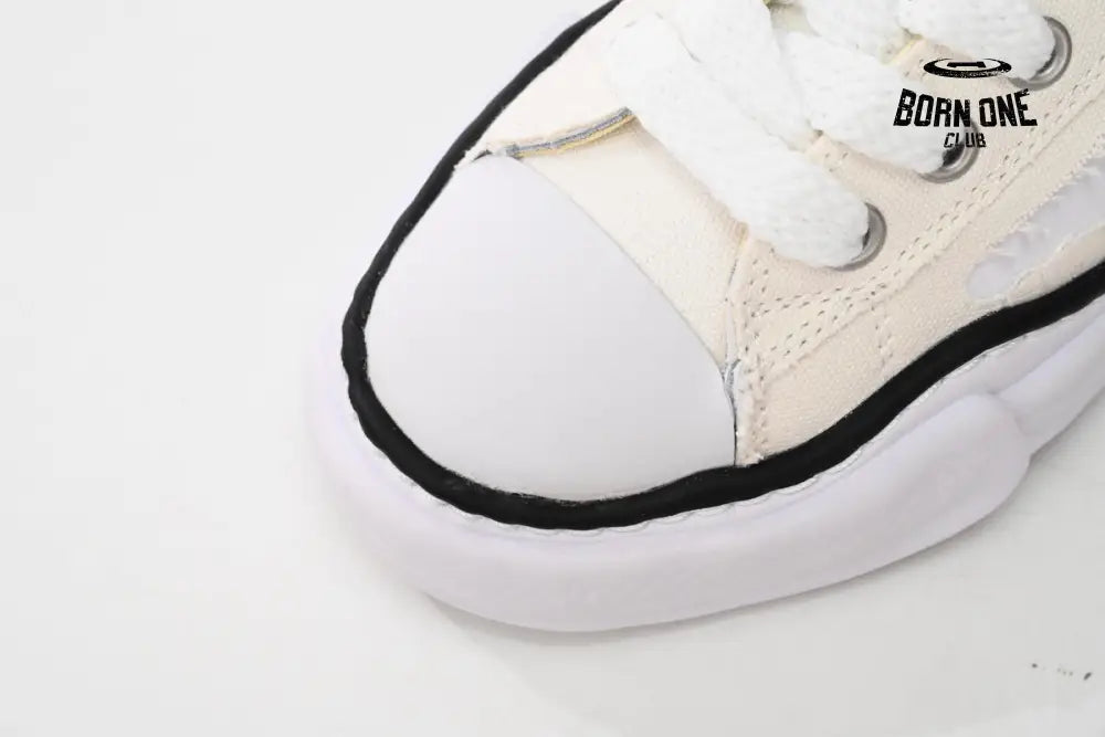 Mihara Yasuhiro White And White And Black Stripes