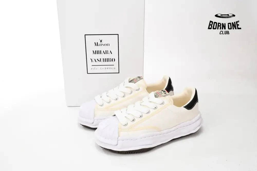 Mihara Yasuhiro White And White Yellow