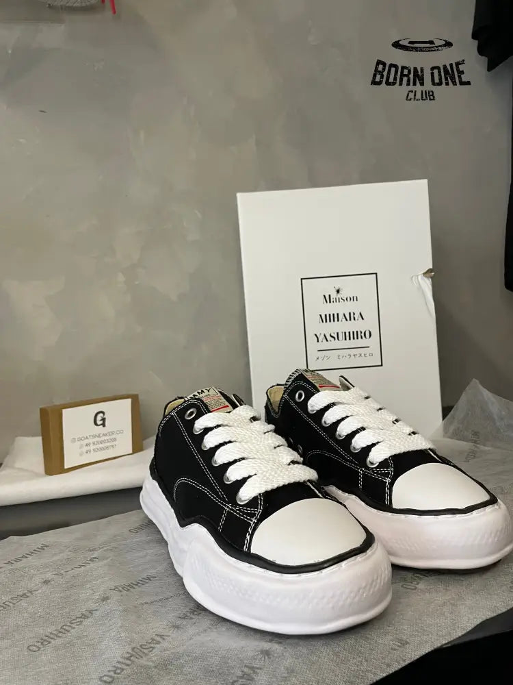MIHARA YASUHIRO White Black NO.722 (Pronta Entrega) 42 (28.5cm palmilha)